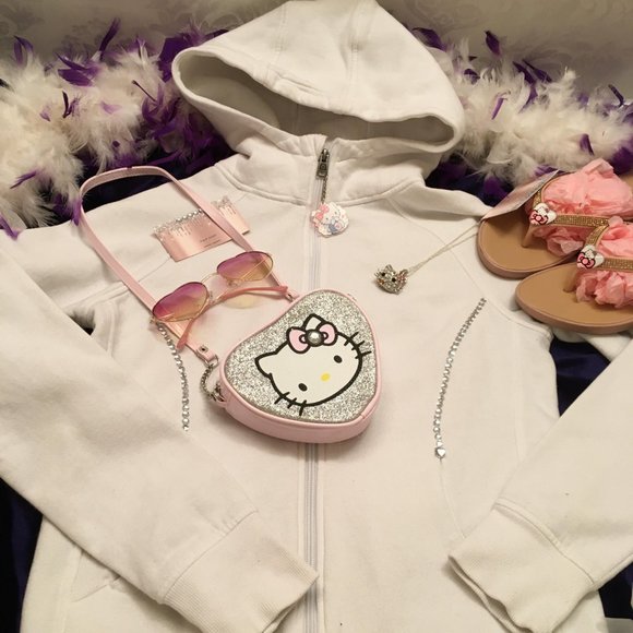 ADORABLE  y2k hoodie with hello kitty logo and crystal details! - Picture 5 of 15